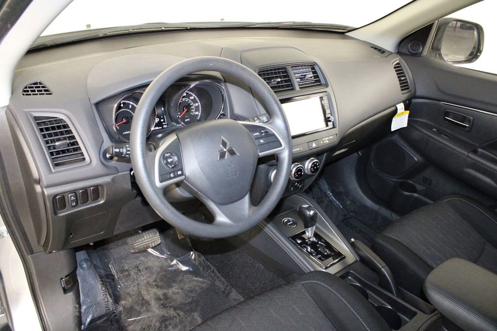 Used 2025 Mitsubishi Outlander Sport ES image 19