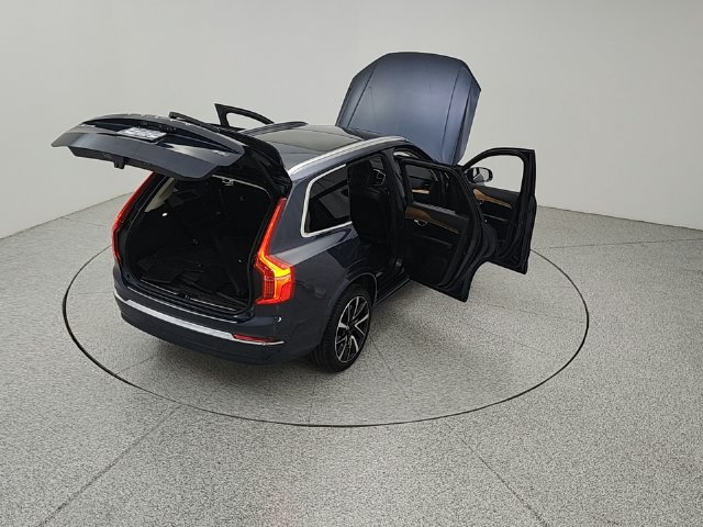 Used 2025 Volvo XC90 B5 Plus w/ Protection Package Premier AWD/4WD image 19
