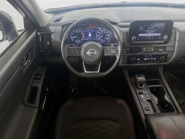 Used 2024 Nissan Pathfinder S FWD image 21