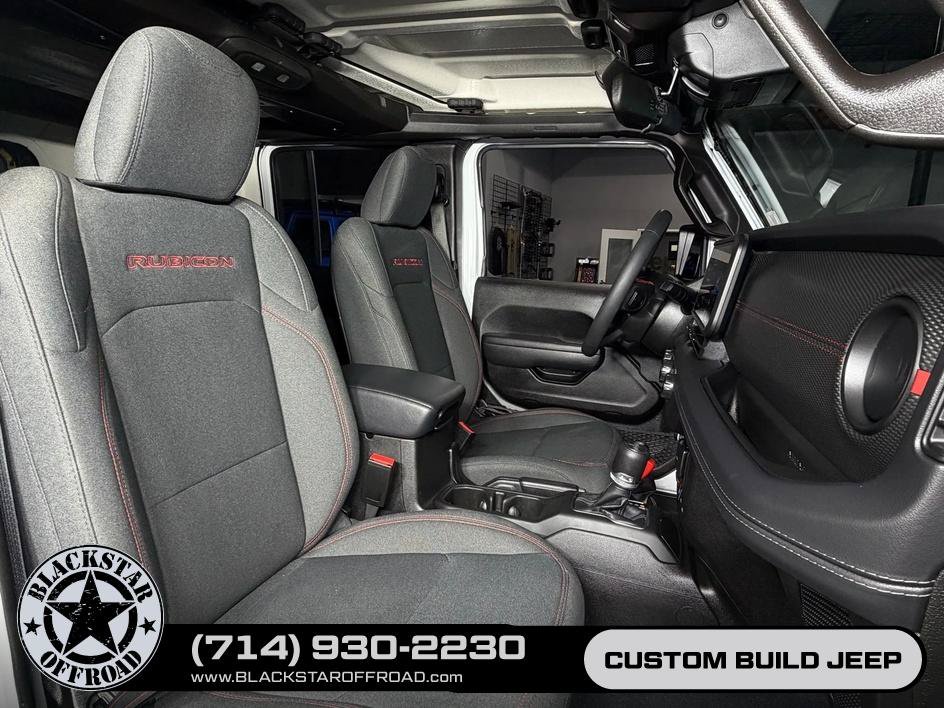 Used 2025 Jeep Wrangler Unlimited Rubicon AWD/4WD image 18