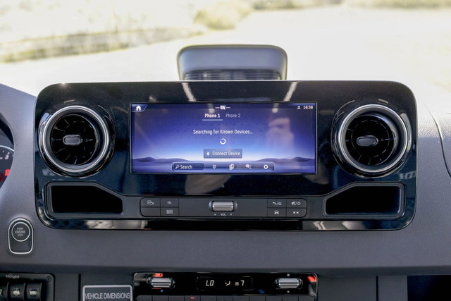 Used 2025 Mercedes-Benz Sprinter 2500 image 62