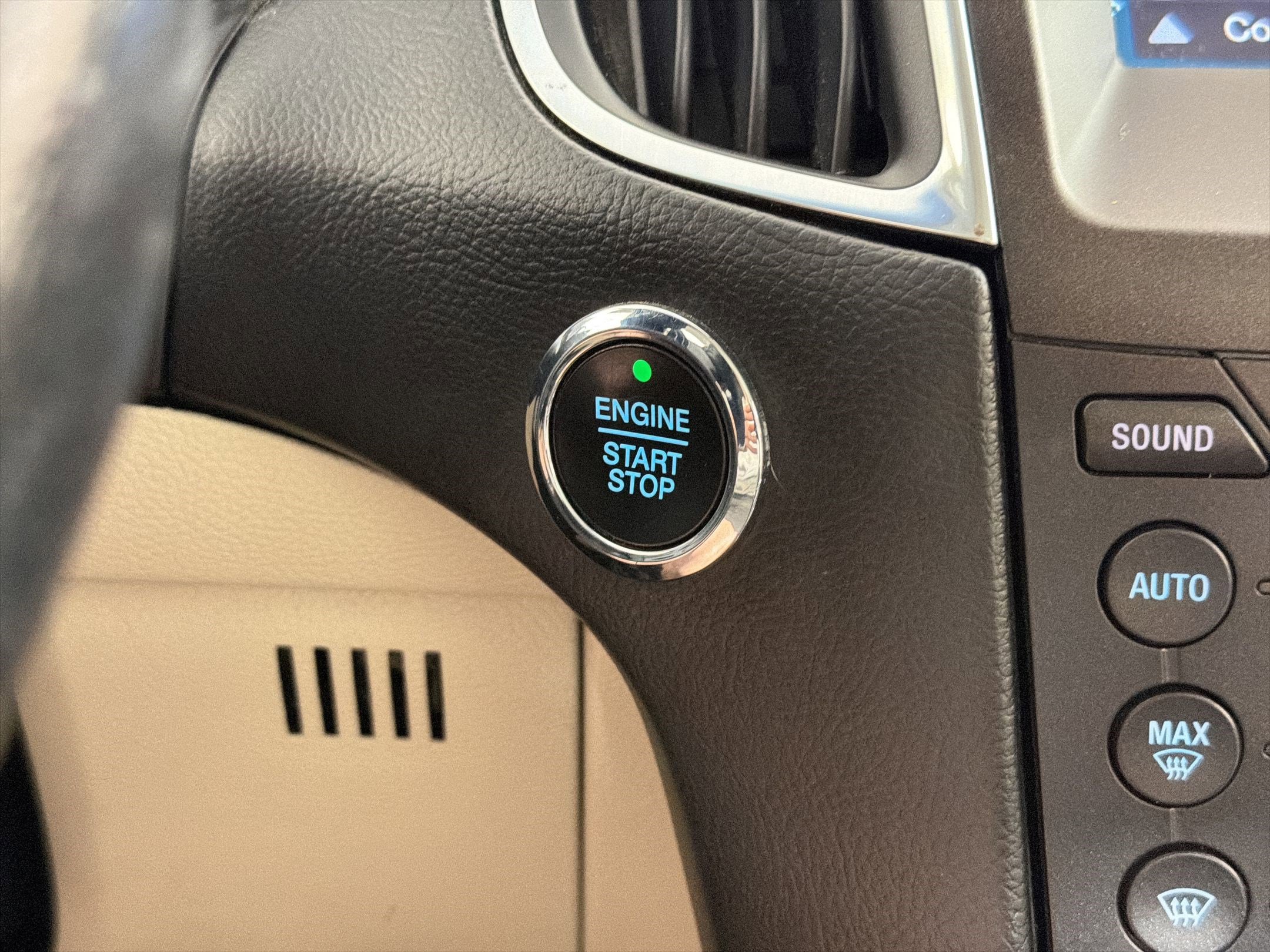 Used 2017 Ford Edge Titanium w/ Equipment Group 301A image 27