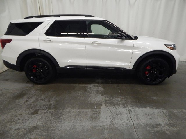 Used 2023 Ford Explorer ST w/ Equipment Group 401A image 2