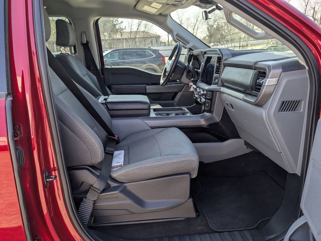 Used 2025 Ford F150 XLT w/ Equipment Group 301A Standard image 28