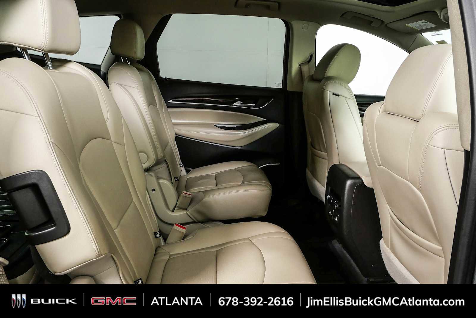 Used 2020 Buick Enclave Premium w/ Sun and Sites Package FWD image 22