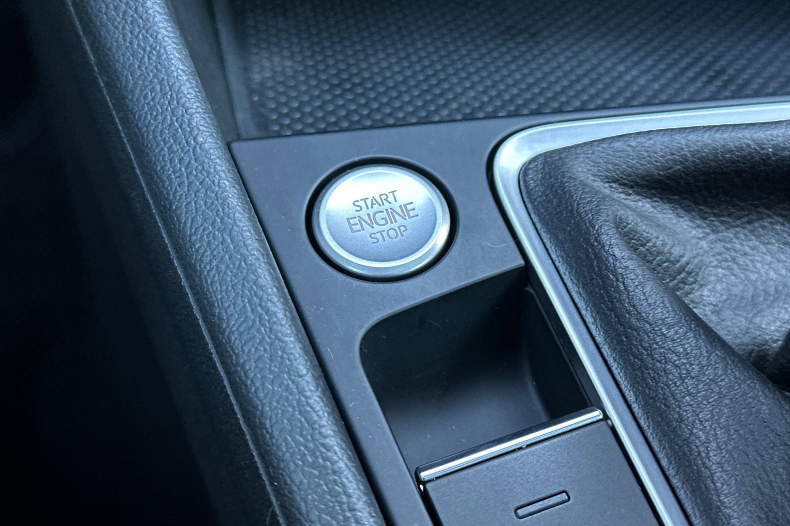 Certified 2024 Volkswagen Jetta SE image 21