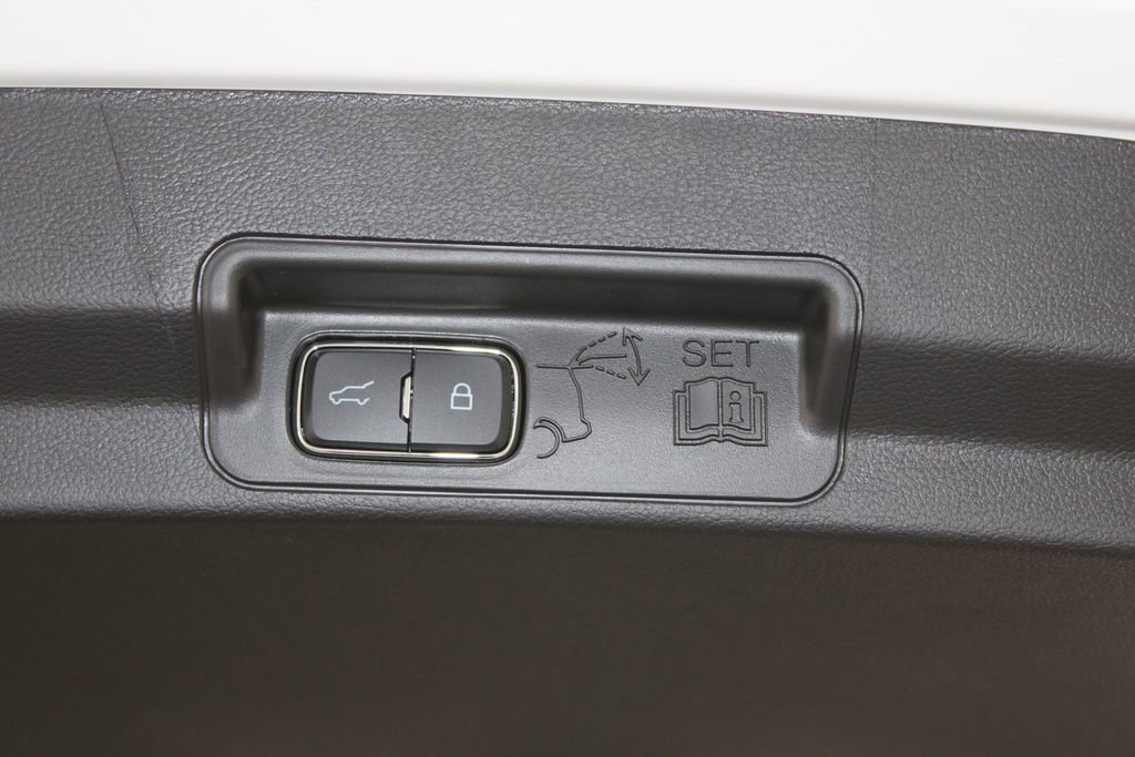 New 2026 Ford Explorer Active image 16