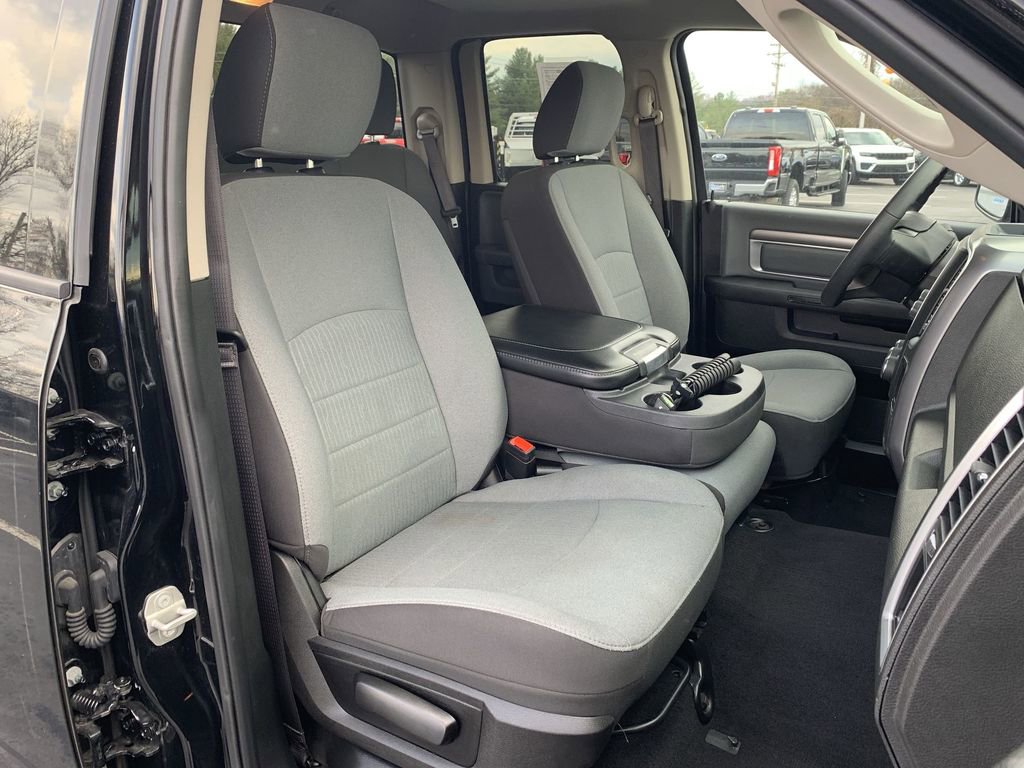 Used 2024 RAM 1500 Classic SLT image 25