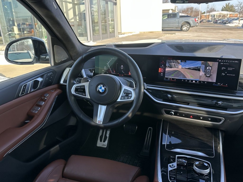 Used 2024 BMW X7 xDrive40i w/ Executive Package image 25