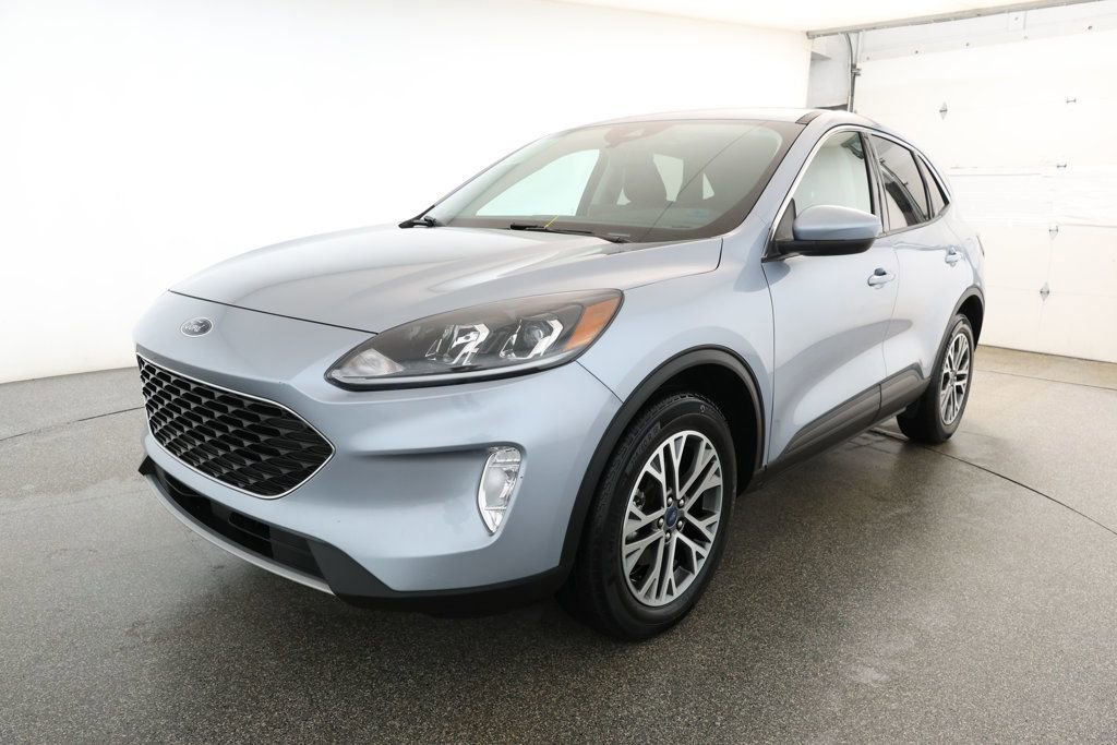 Used 2022 Ford Escape SEL w/ Technology Package image 1
