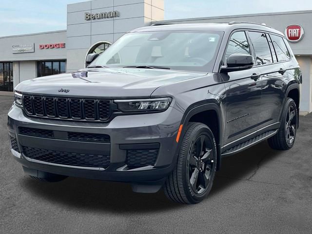 Used 2025 Jeep Grand Cherokee L Altitude AWD/4WD image 3