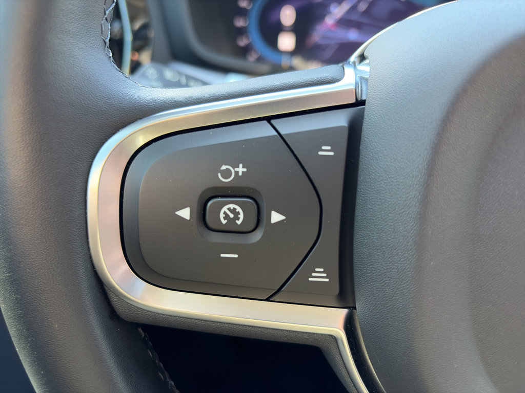 Used 2024 Volvo S60 B5 Core w/ Climate Package image 22