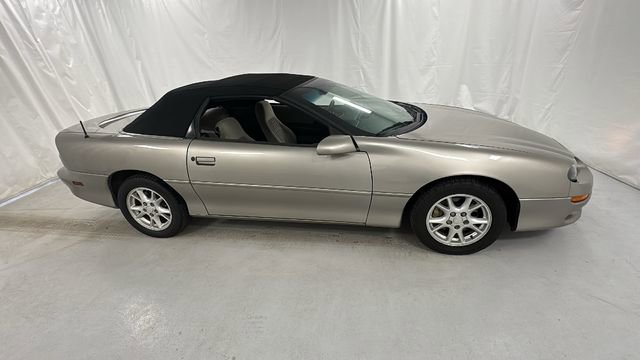 Used 2002 Chevrolet Camaro Base image 2