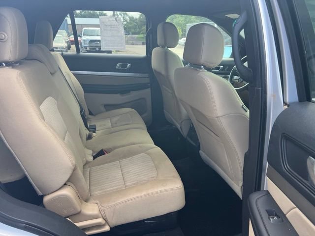 Used 2017 Ford Explorer FWD image 10