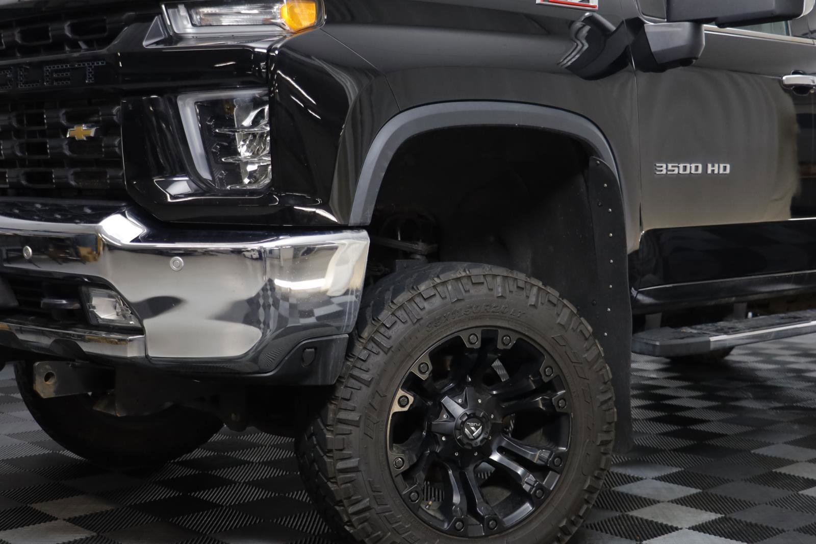 Used 2020 Chevrolet Silverado 3500 LTZ w/ LTZ Plus Package image 3