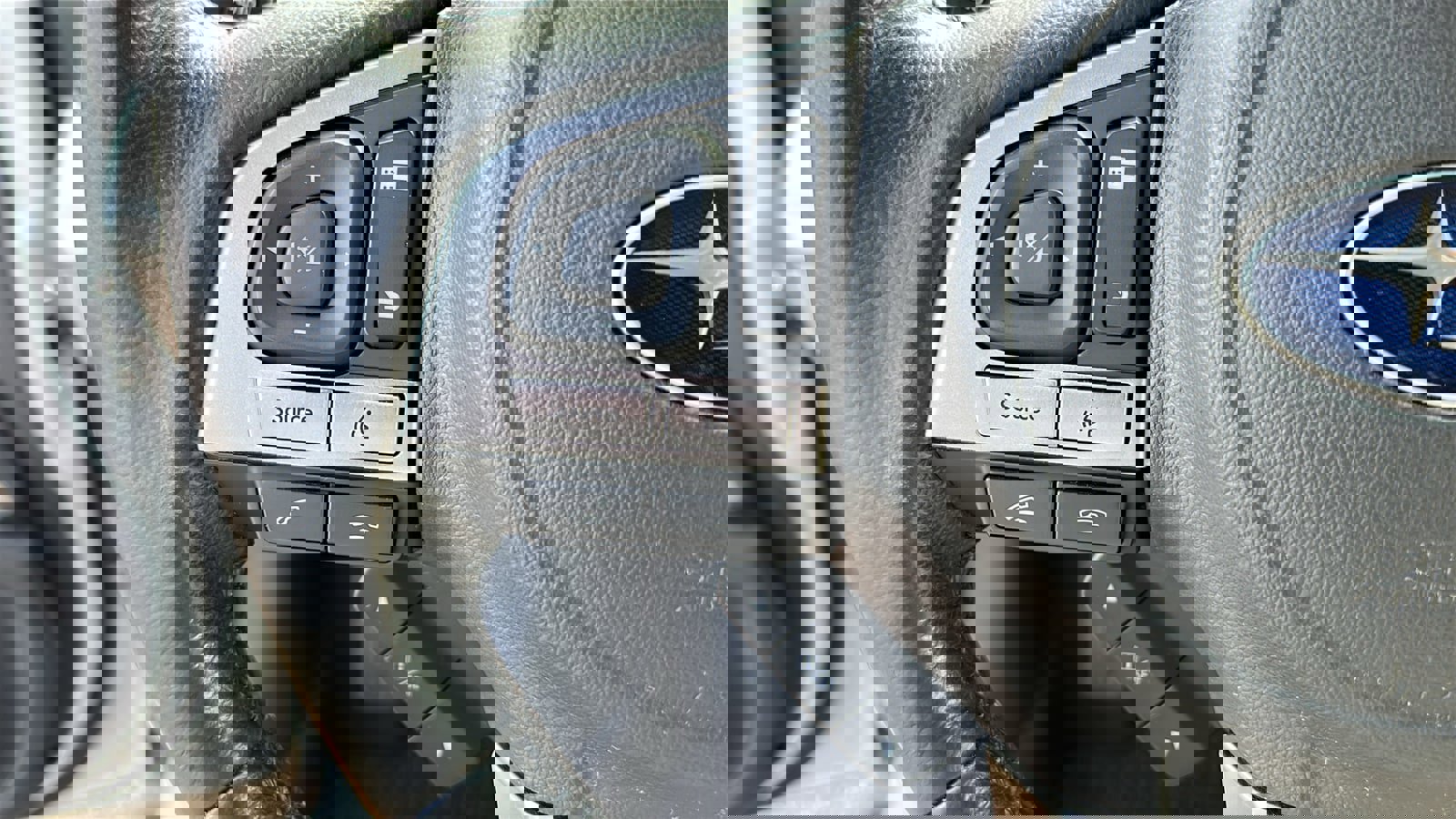 Used 2016 Subaru Outback 3.6R Limited image 13