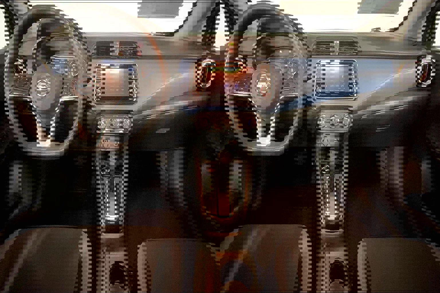 Used 2025 Nissan Versa SV image 15