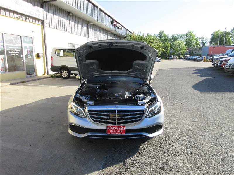 Used 2017 Mercedes-Benz E 300 4MATIC w/ Premium 3 Package image 31