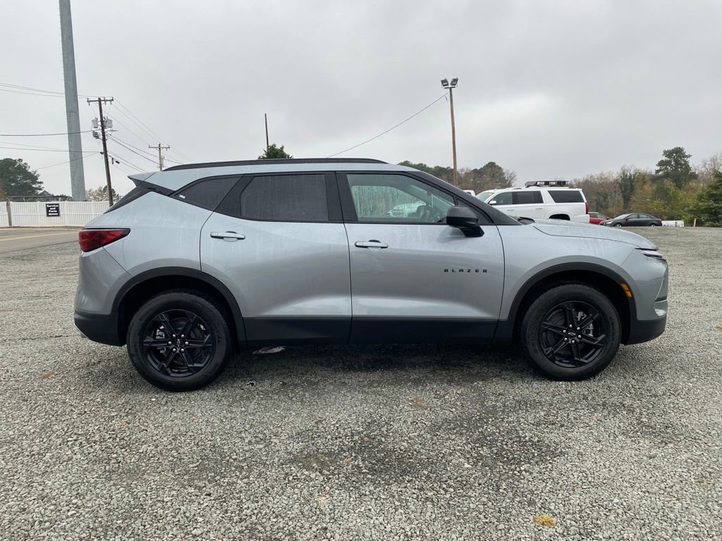 New 2026 Chevrolet Blazer LT image 2