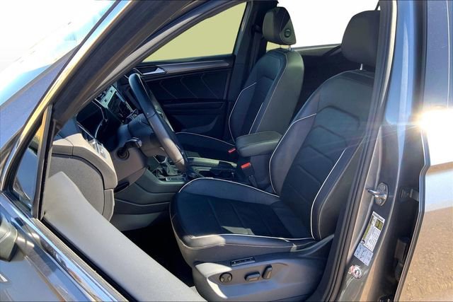 Used 2022 Volkswagen Tiguan SEL R-Line AWD/4WD image 17
