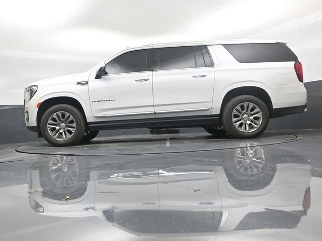 Used 2022 GMC Yukon XL Denali AWD/4WD image 44