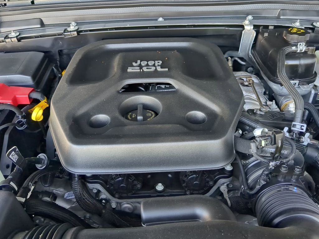 Used 2021 Jeep Wrangler Unlimited Sahara image 10