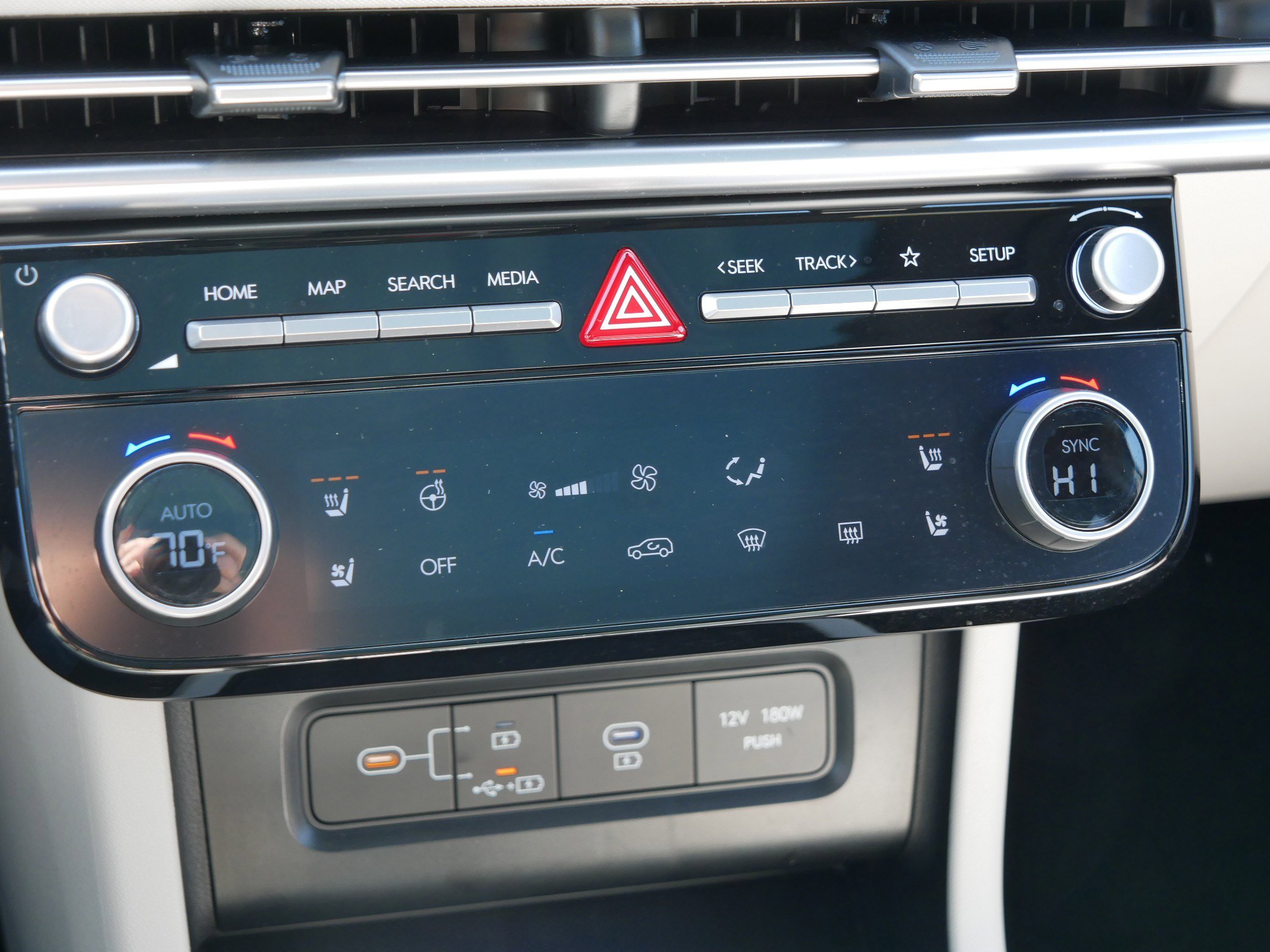 Certified 2025 Hyundai Tucson Limited image 23