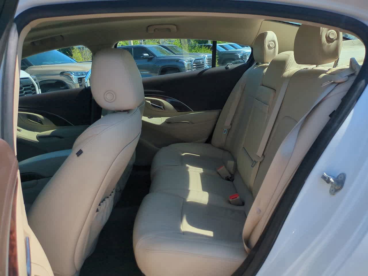 Used 2016 Buick LaCrosse Leather FWD image 13