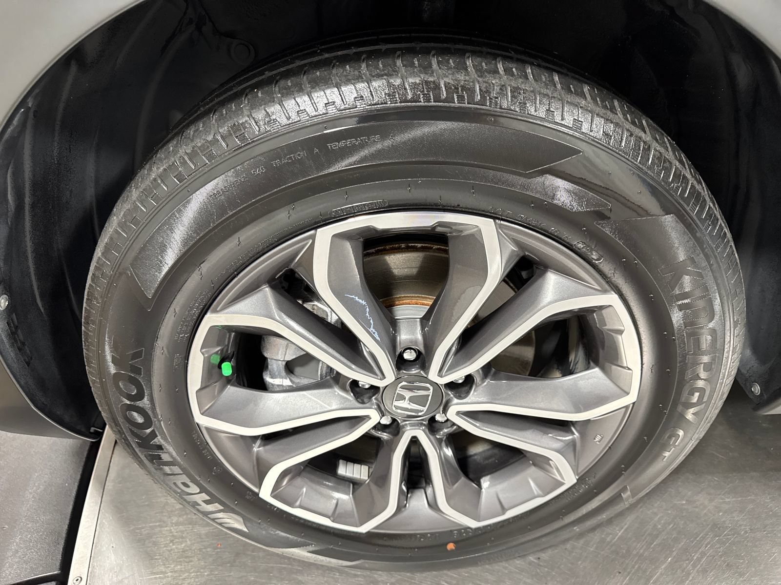 Used 2022 Honda CR-V EX image 2