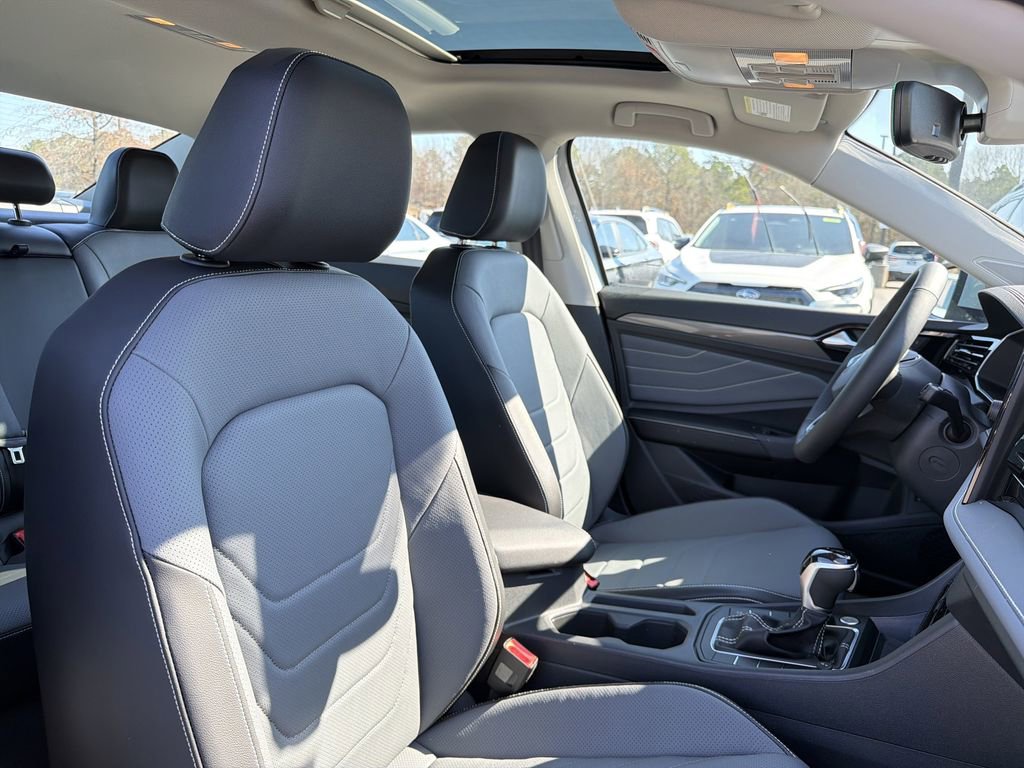 New 2026 Volkswagen Jetta SEL image 18