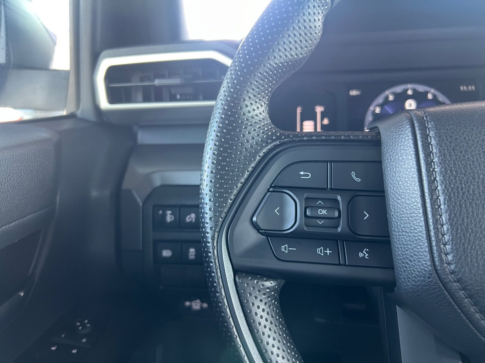 Used 2024 Toyota Tacoma SR5 image 24