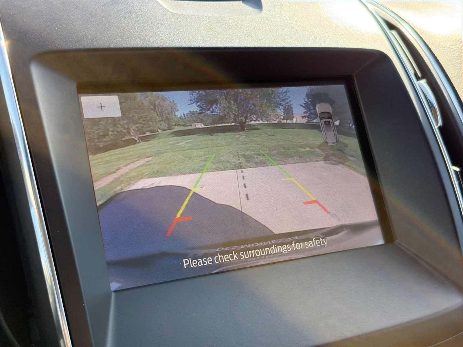 Used 2020 Ford Edge Titanium AWD/4WD image 25