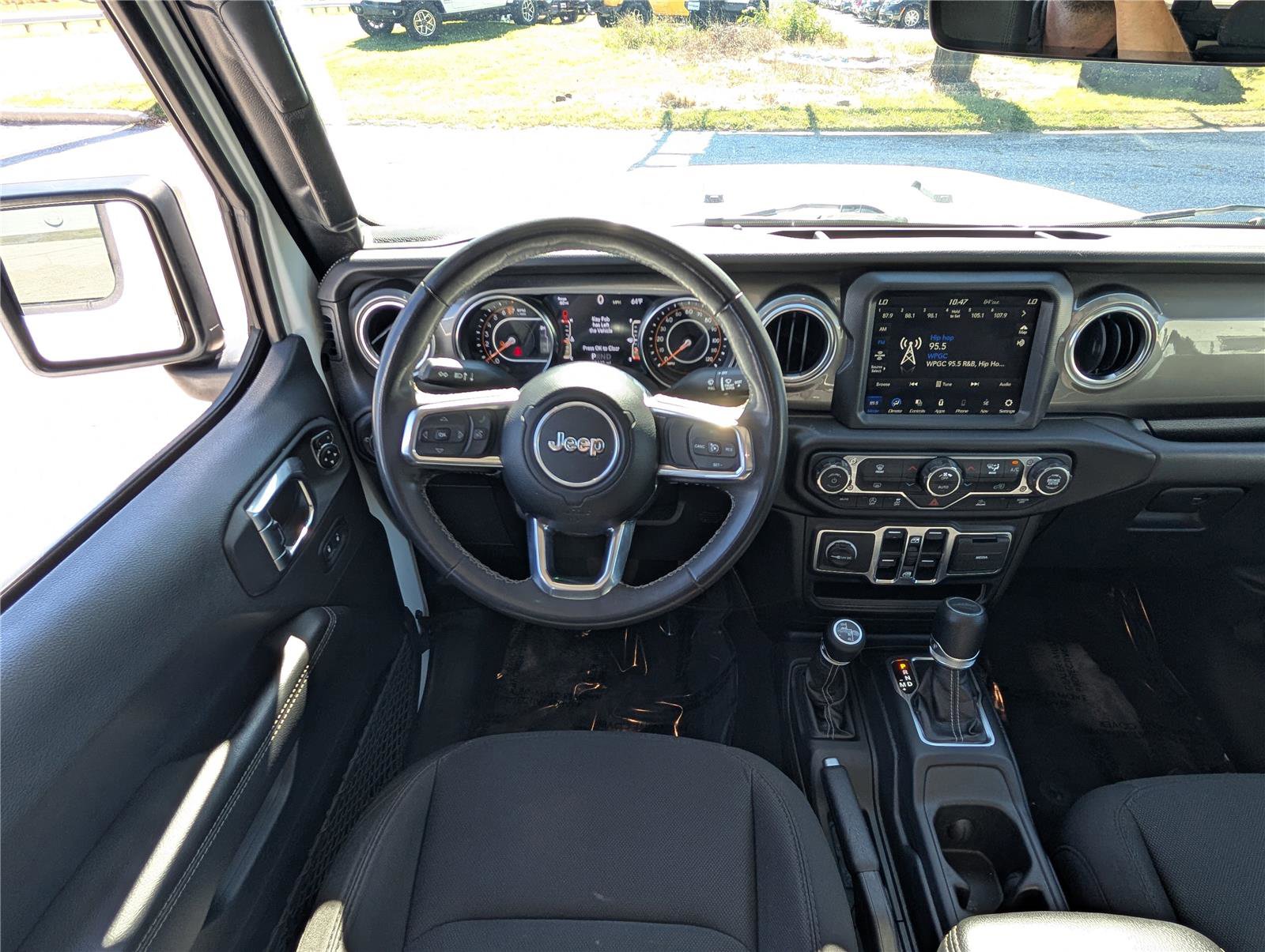 Used 2023 Jeep Gladiator Overland image 17