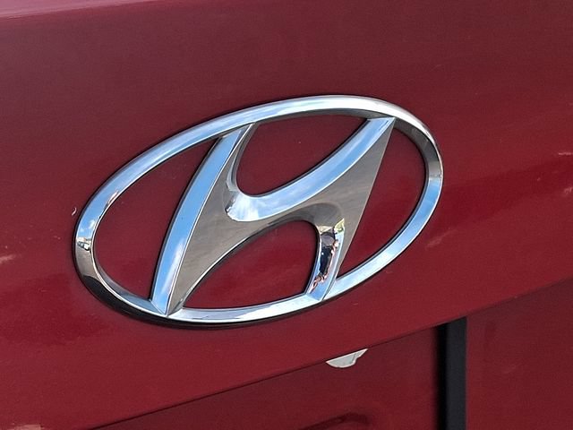 Used 2018 Hyundai Elantra Value Edition FWD image 29