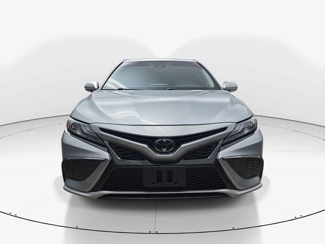 Used 2022 Toyota Camry XSE FWD image 12