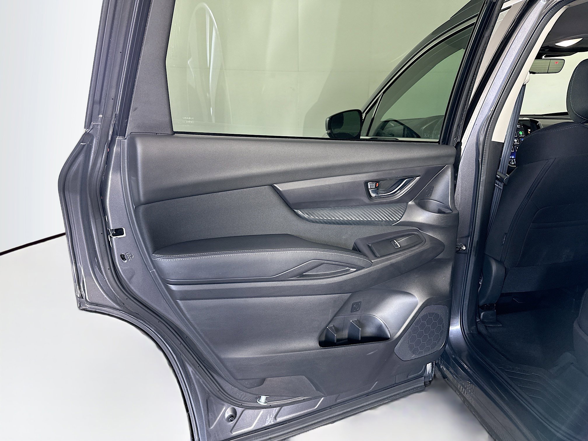 Used 2025 Subaru Ascent Premium image 24