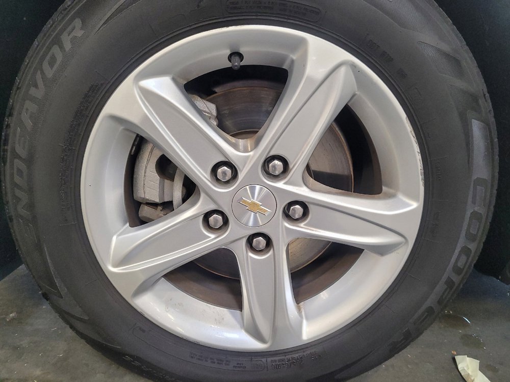 Used 2023 Chevrolet Malibu LS FWD image 31