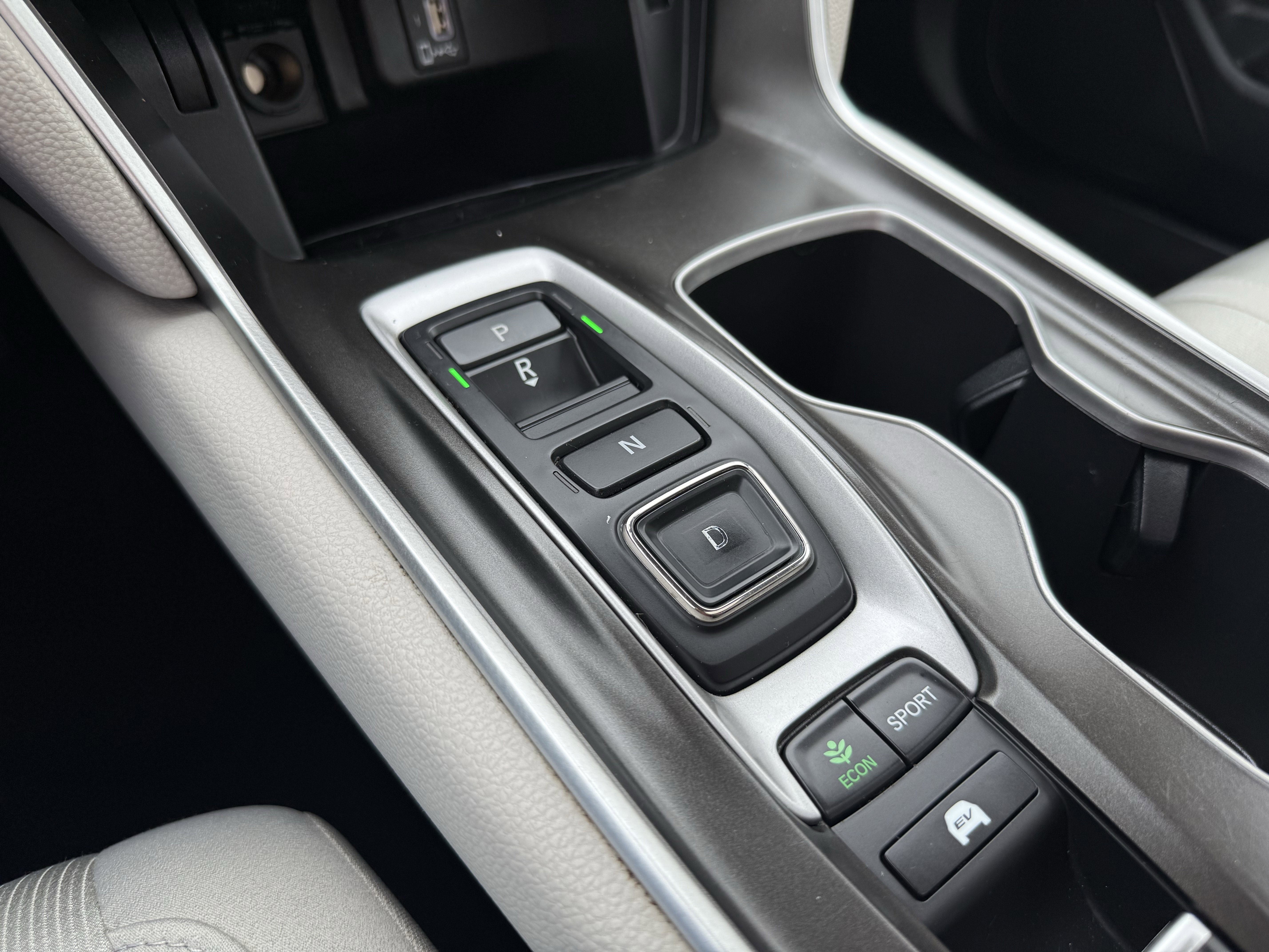 Used 2018 Honda Accord EX image 25