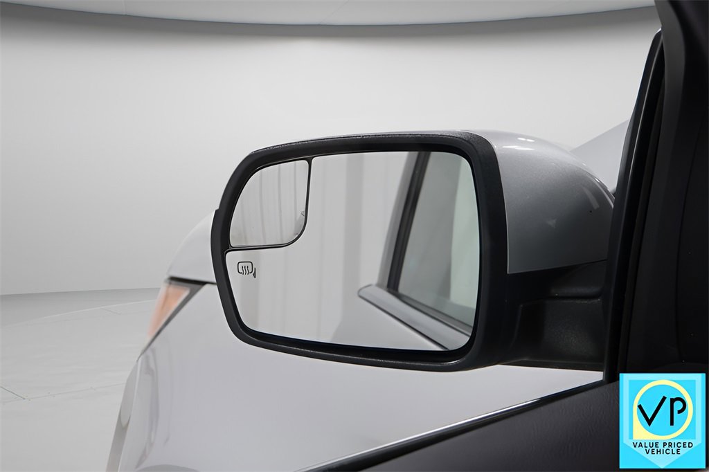 Used 2018 Ford Edge Titanium w/ Equipment Group 301A image 24