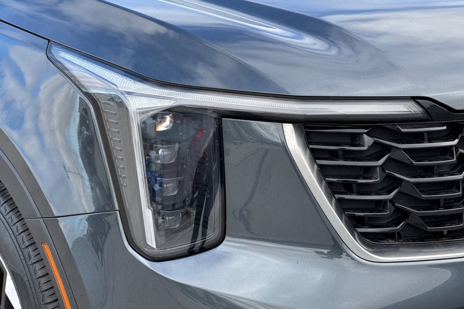 Used 2024 Kia Sorento S image 9