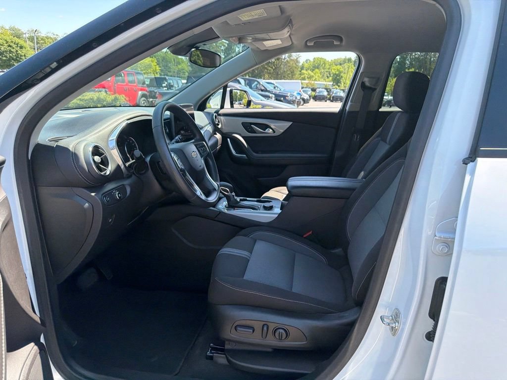 Used 2024 Chevrolet Blazer LT AWD/4WD image 12
