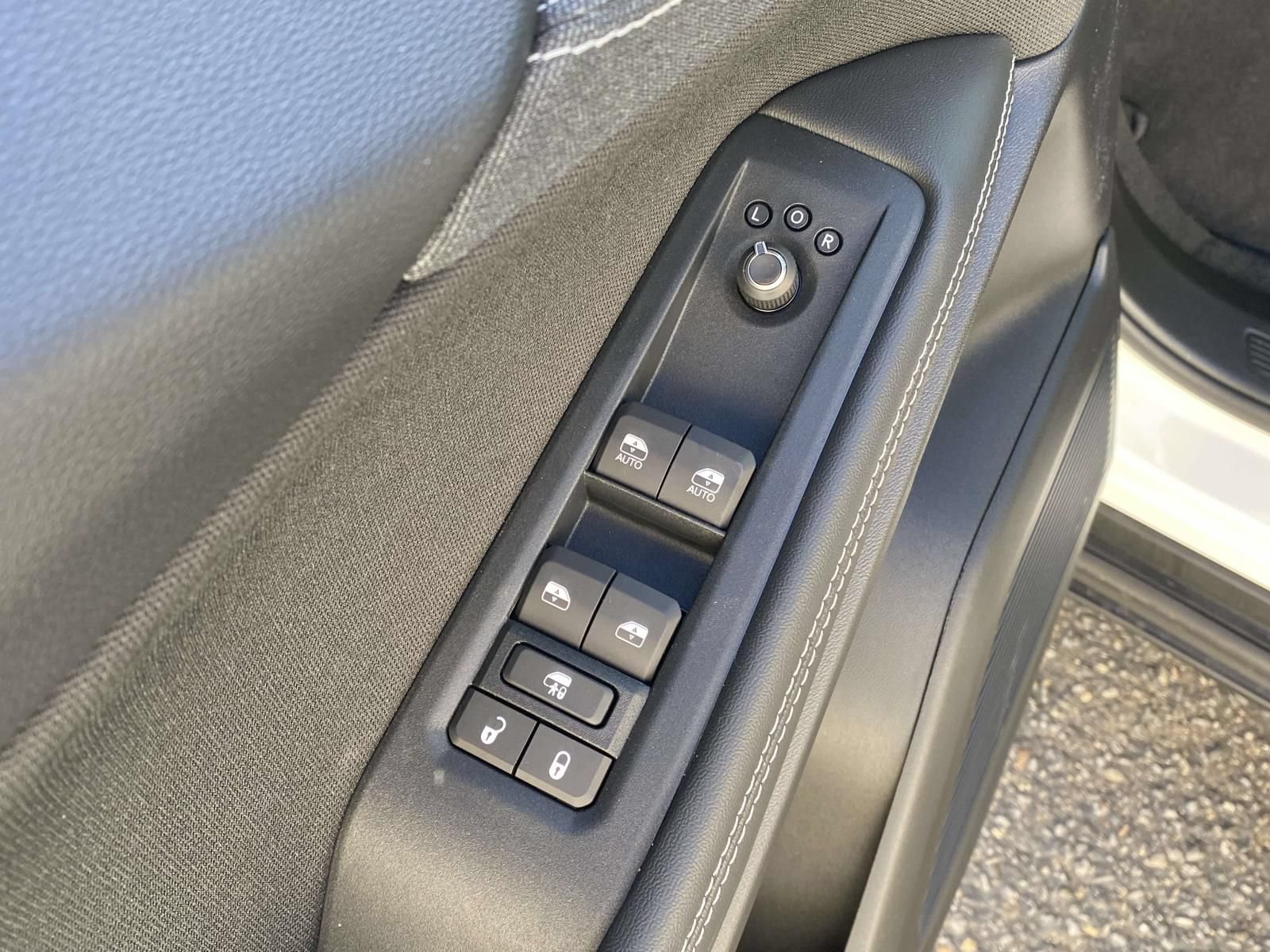 New 2026 Jeep Cherokee Laredo AWD/4WD image 18