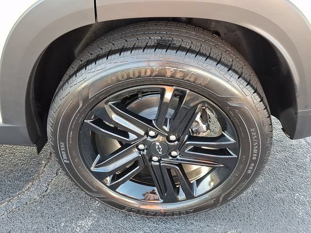 New 2026 Chevrolet Trax ACTIV w/ Sunroof Package FWD image 7