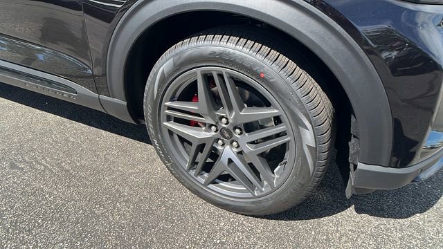 New 2026 Ford Explorer ST w/ Sun And Sound Package image 9