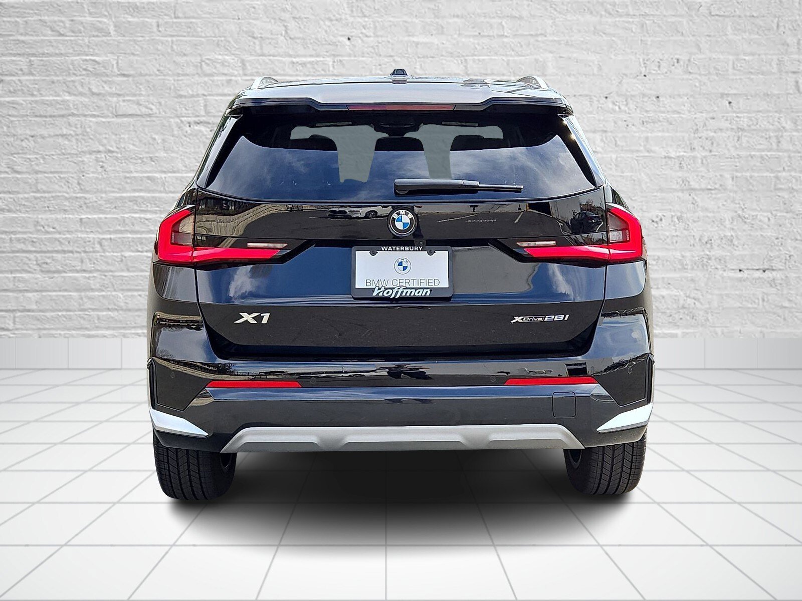 Used 2025 BMW X1 xDrive28i w/ Convenience Package image 5