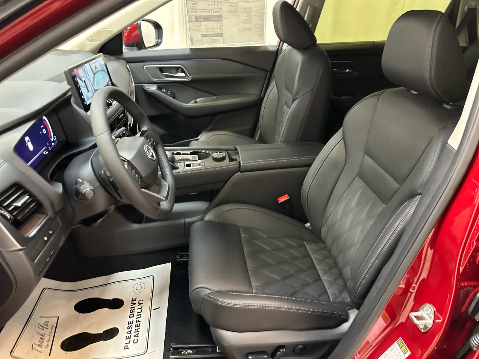 New 2026 Nissan Rogue Platinum image 4