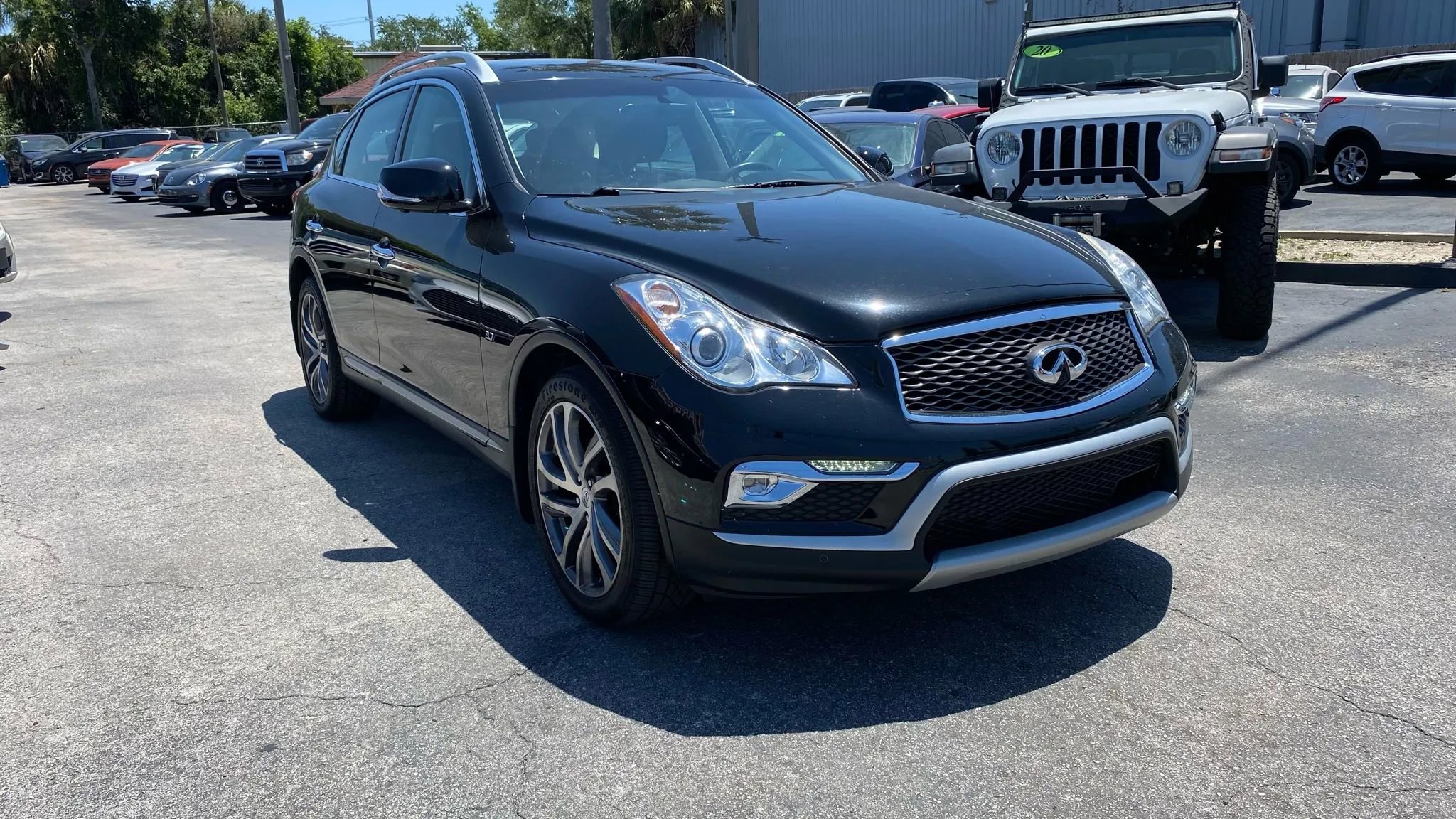 Used 2016 INFINITI QX50 AWD w/ Technology Package image 2