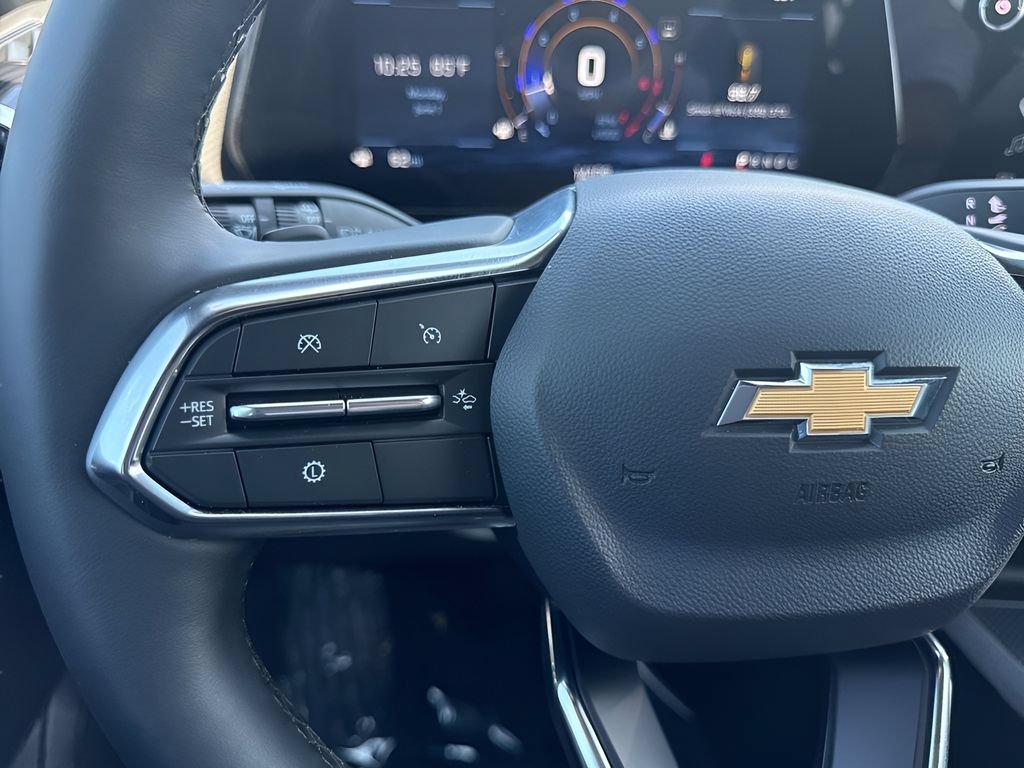 Used 2026 Chevrolet Equinox LT FWD image 13