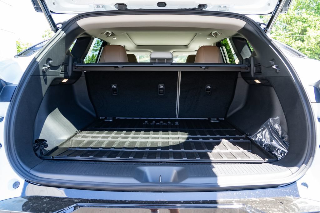 New 2026 Nissan Murano Platinum w/ Cargo Package AWD/4WD image 8