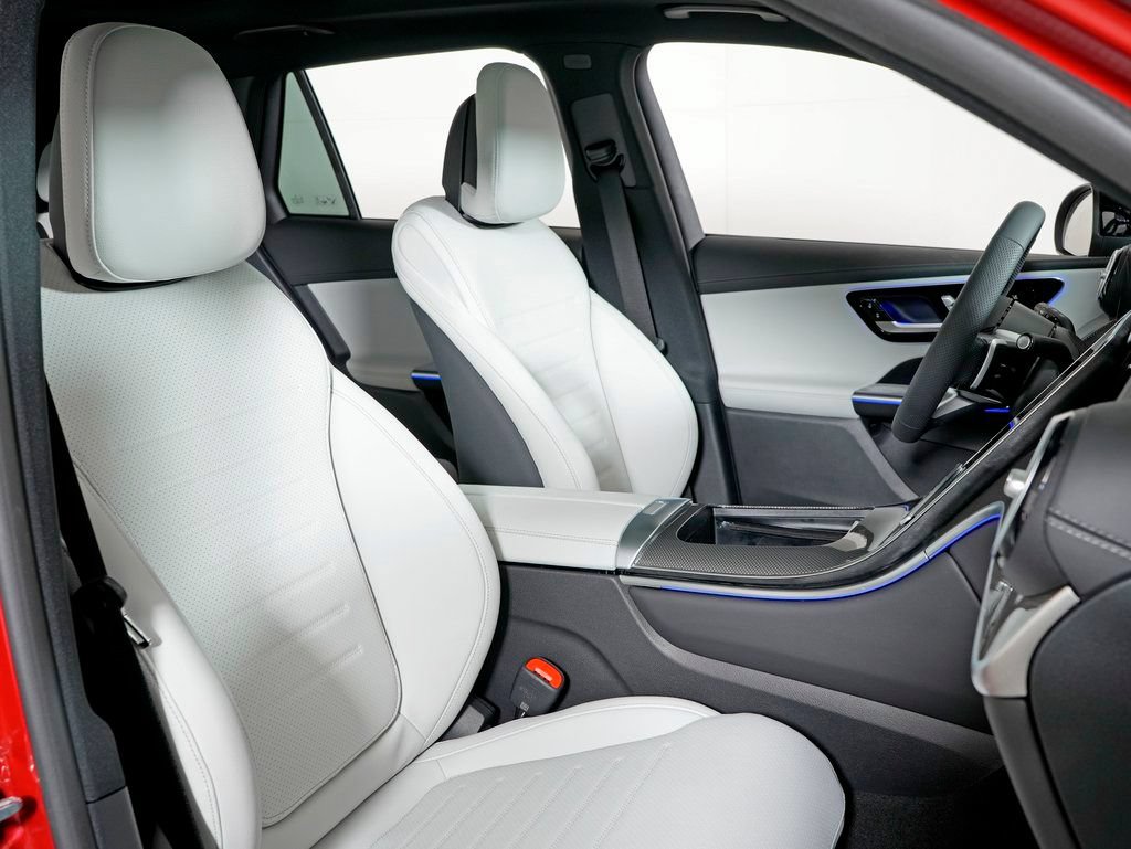 Certified 2026 Mercedes-Benz GLC 300 4MATIC image 31
